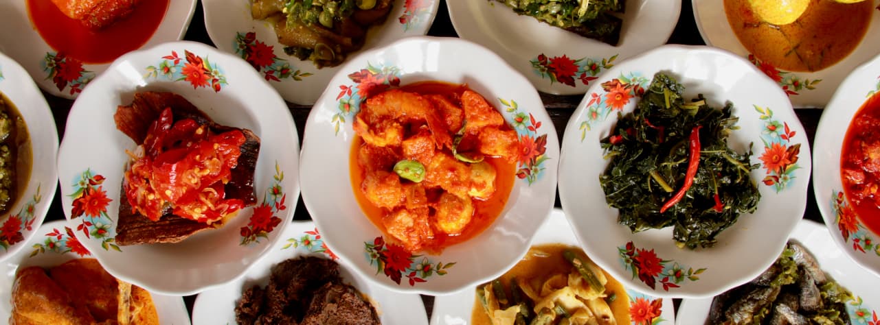 https://omnispace.blob.core.windows.net/image-article/Article%20Mobile%20Header%20-%20Kuliner%20Jawa%20Sumatera.jpg