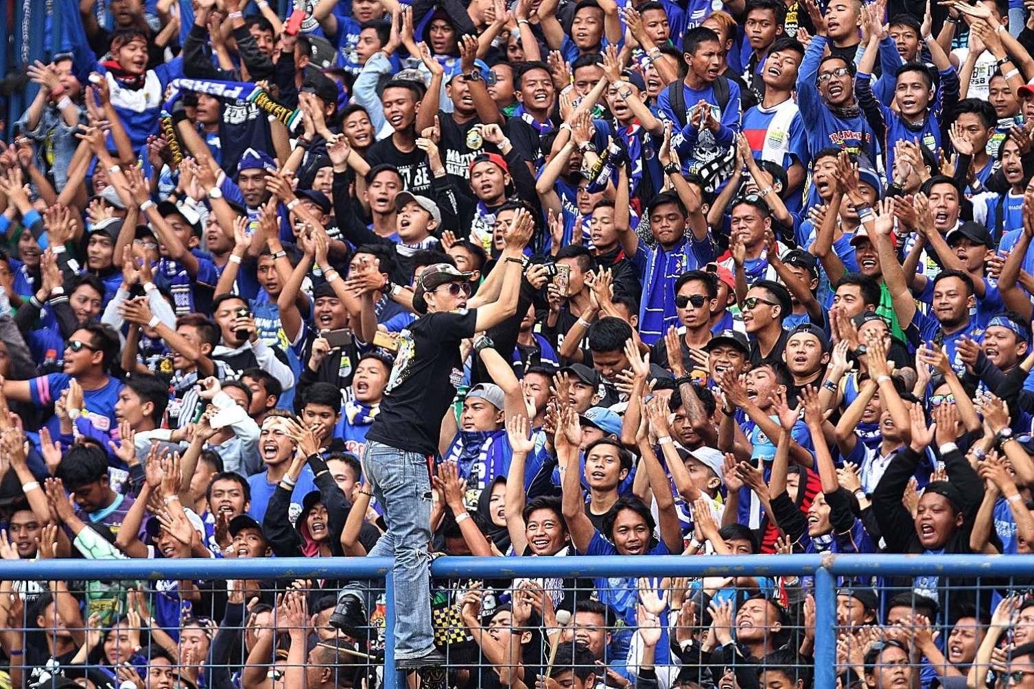 02 xx Tips Nonton Liga Indonesia Langsung dari Stadion.jpg