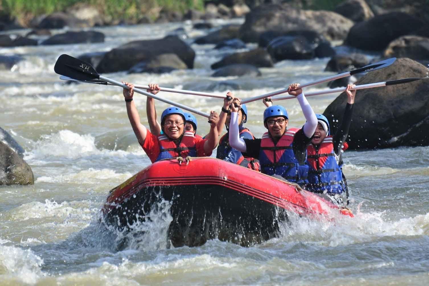03 Rafting asyik di Sungai Cipunegara, Subang (1).jpg