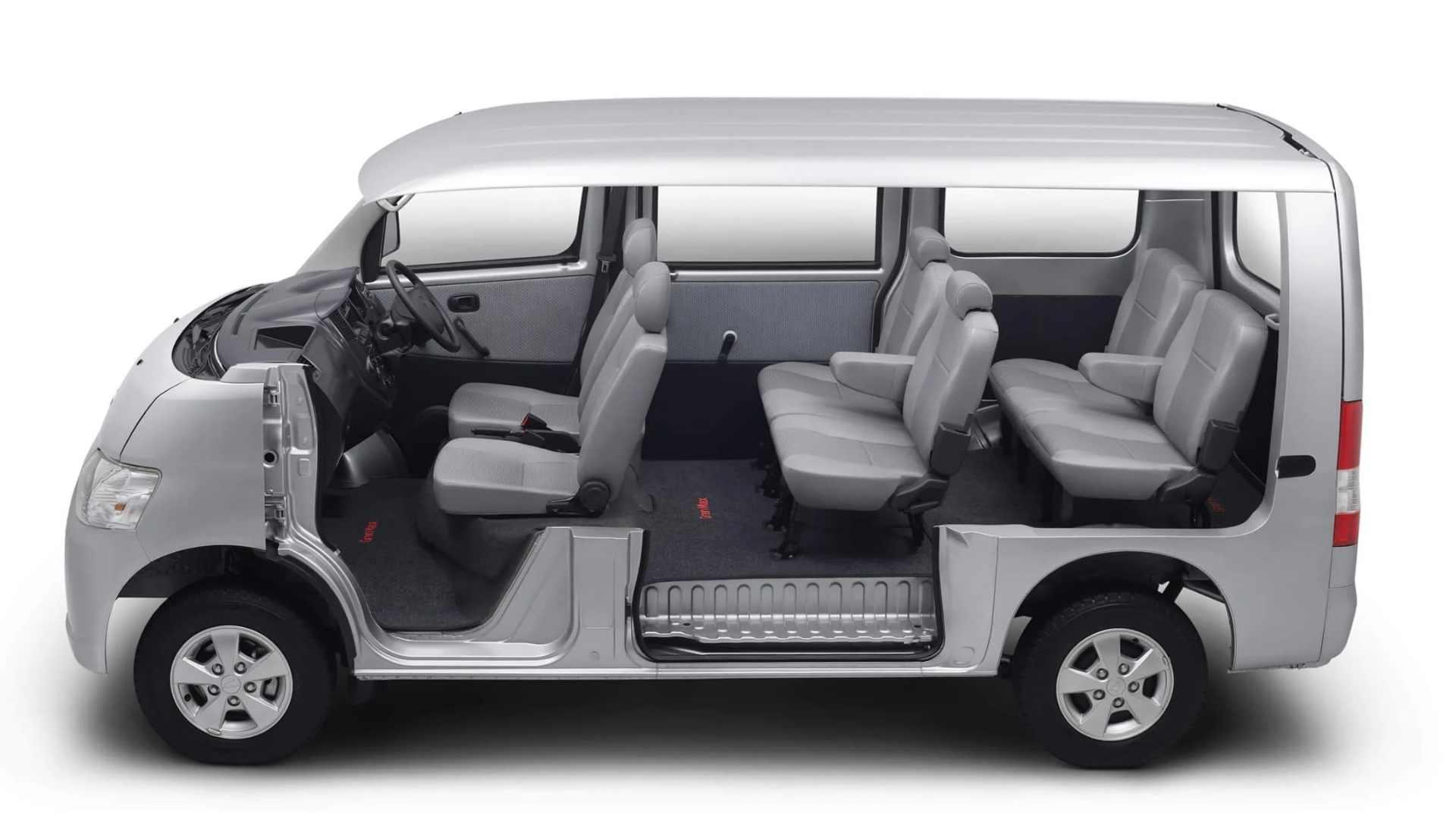 TRAC - MVP Car - Granmax Minibus Interior 0.jpg