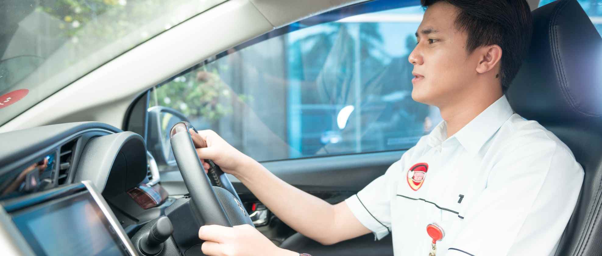 10 Apa itu defensive driving