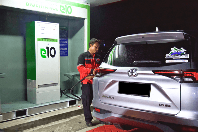 Realisasi Uji Coba Bioetanol E10 di TRAC Surabaya