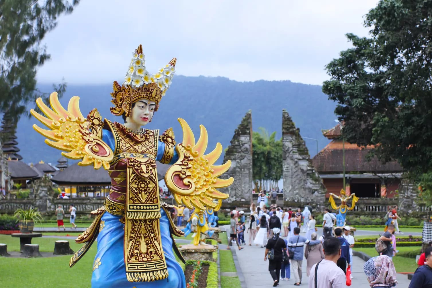 Rekomendasi Wisata Bali Berdasarkan Karakter Drakor Resident Playbook