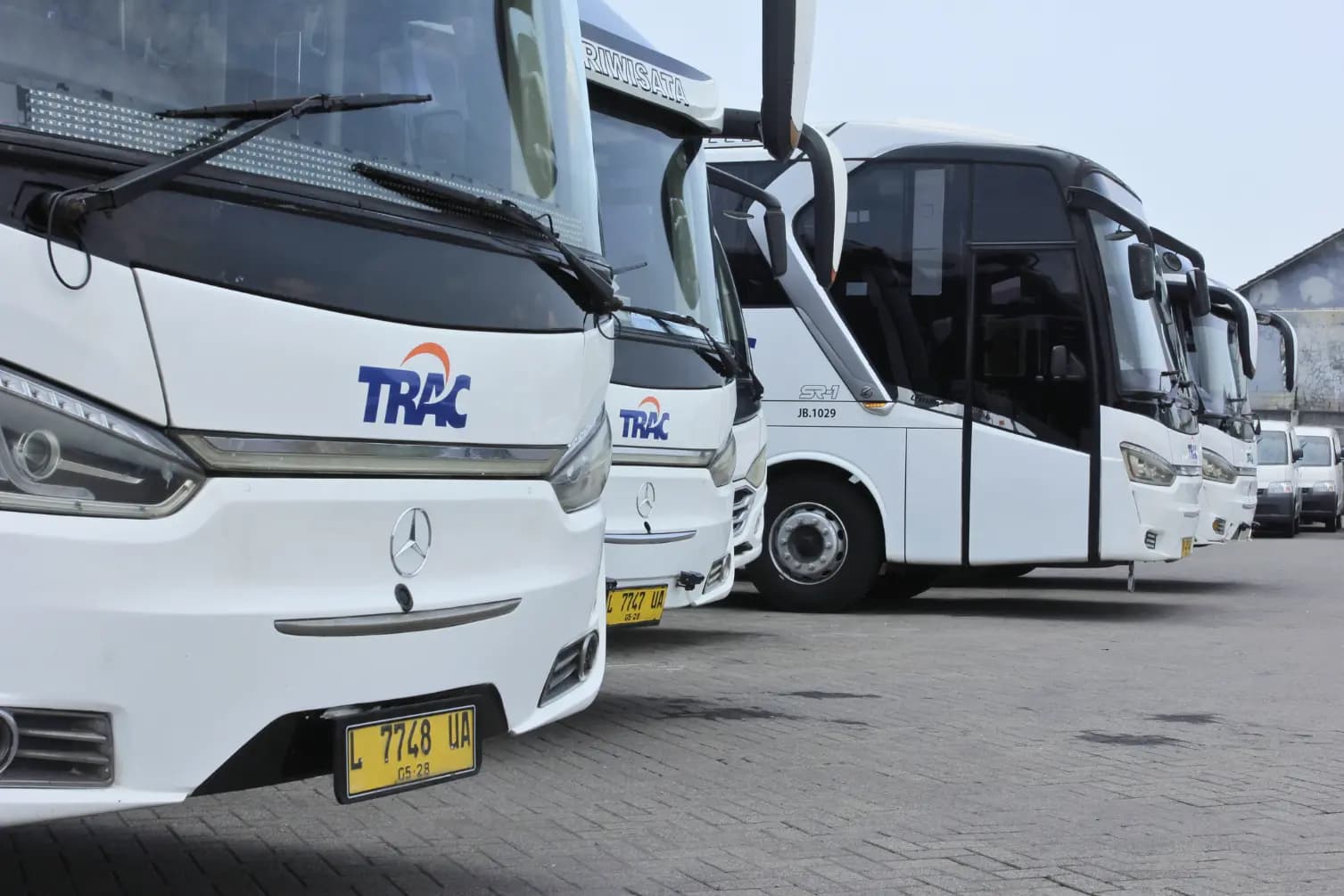 Begini Ketatnya Persiapan Bus Pariwisata TRAC Sebelum Digunakan