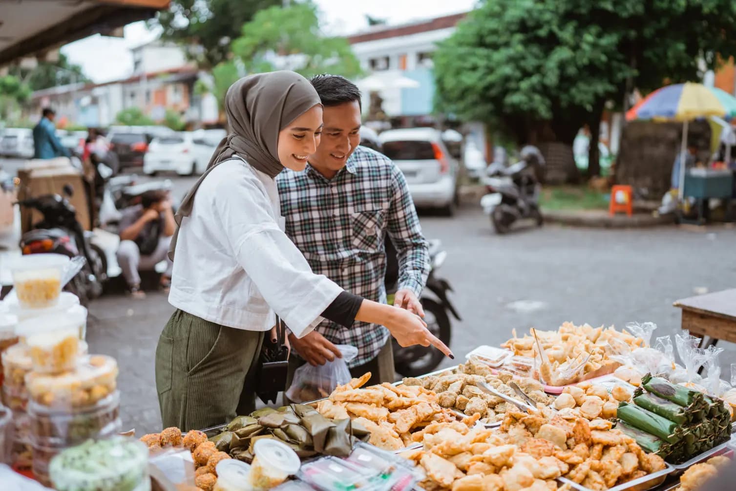 Ramadan di Bandung: Wisata Religi hingga Pasar Takjil yang Selalu Ramai