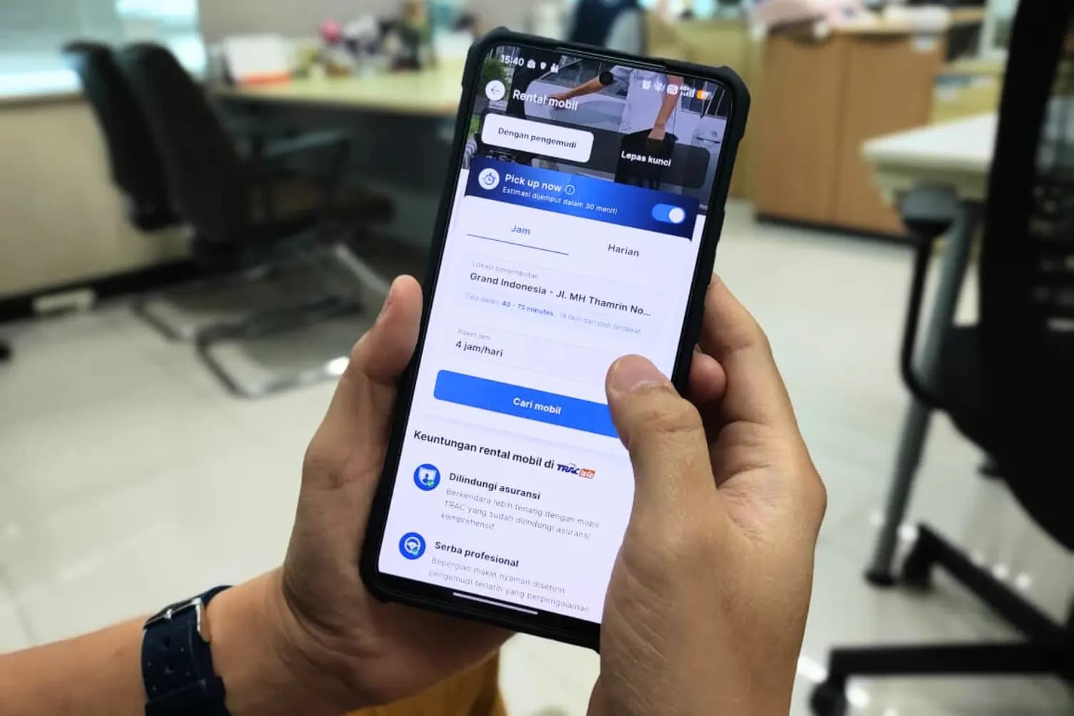 Pick Up Now: Pesan Instan Rental Mobil hingga Airport Transfer TRAC