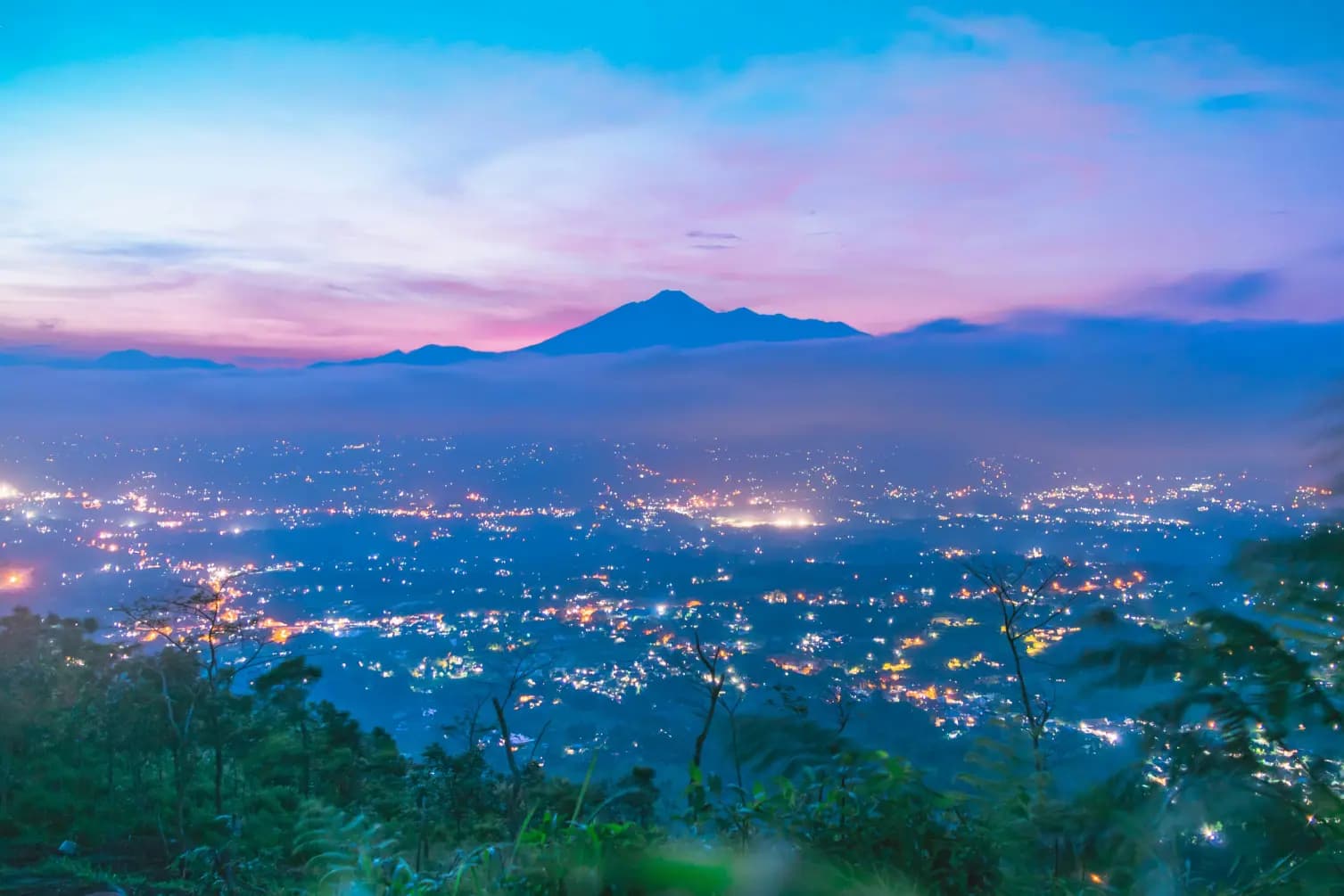 Bukit Alesano: Spot Camping Keluarga Dekat Jakarta