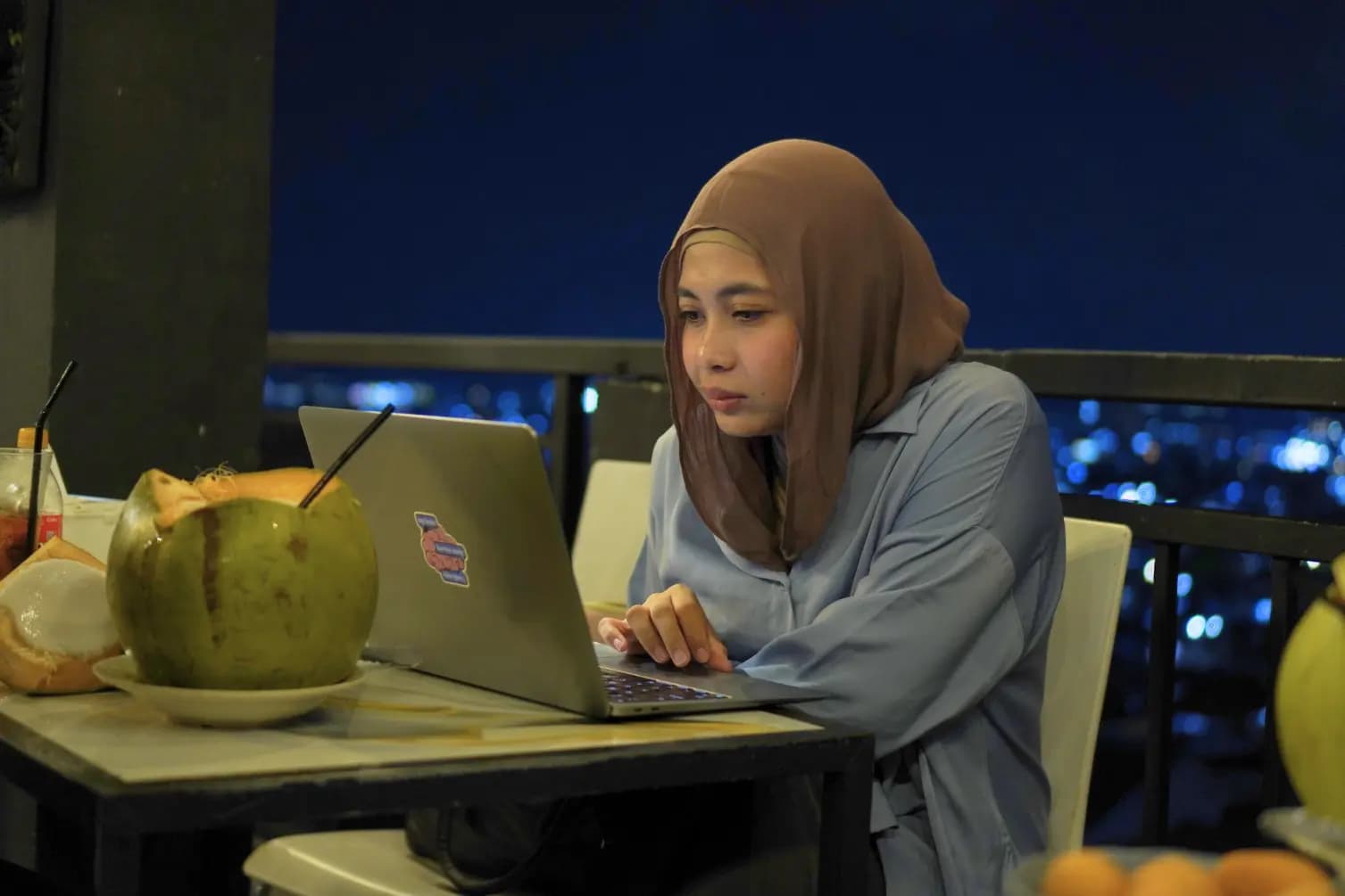 5 Tips Work From Anywhere Sambil Traveling