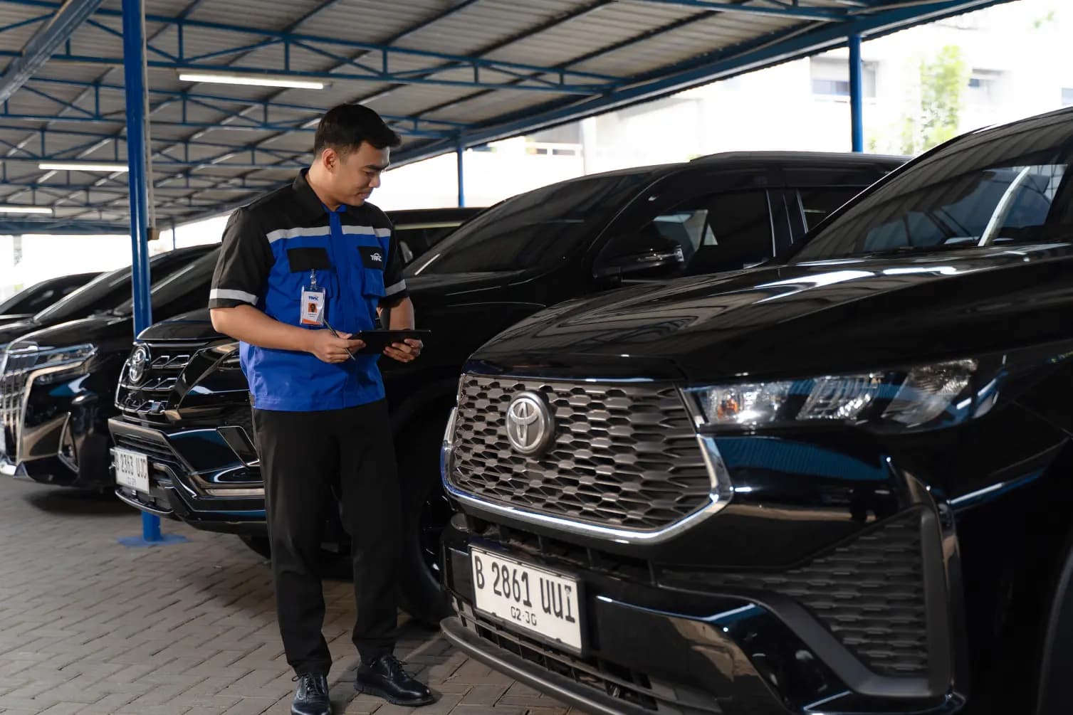 Innova vs Fortuner, Mana Lebih Mantap untuk ke Luar Kota?